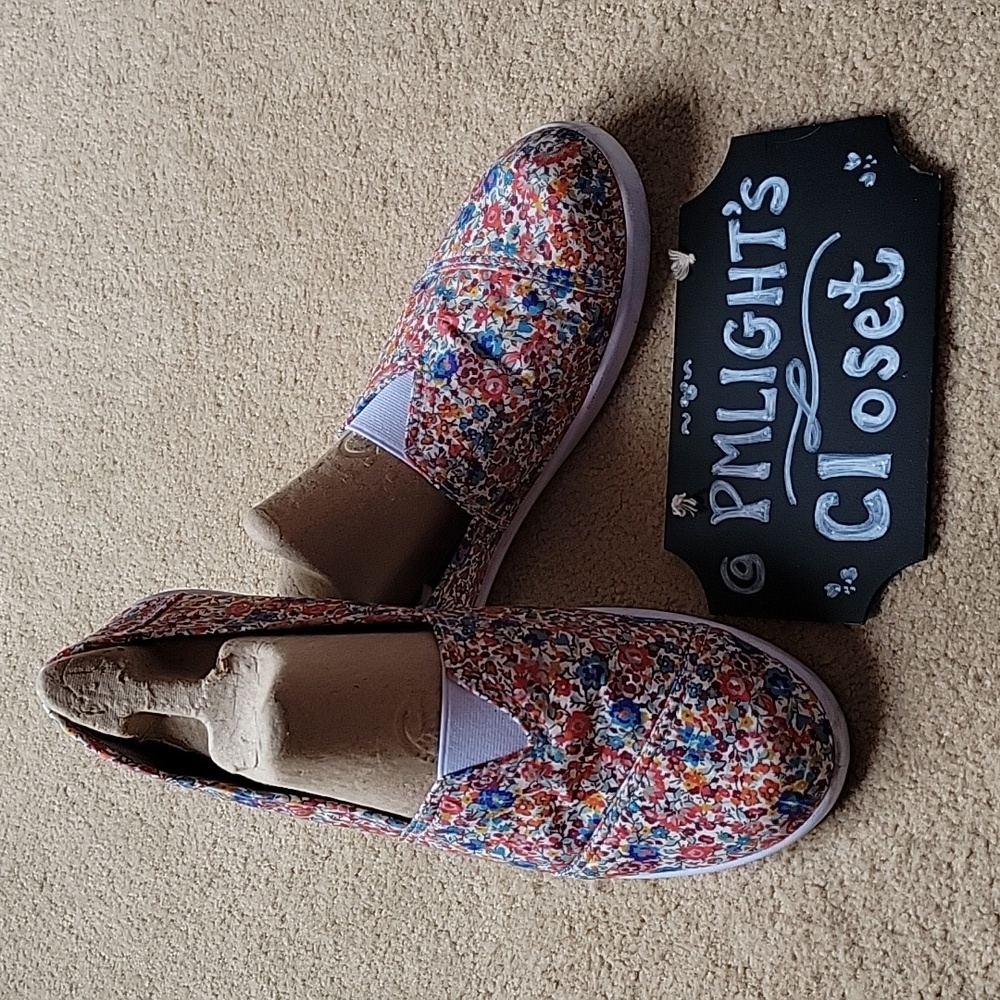Kinetic Energy Slip-On Shoes 8.5 Floral Orange Blue White Black Green